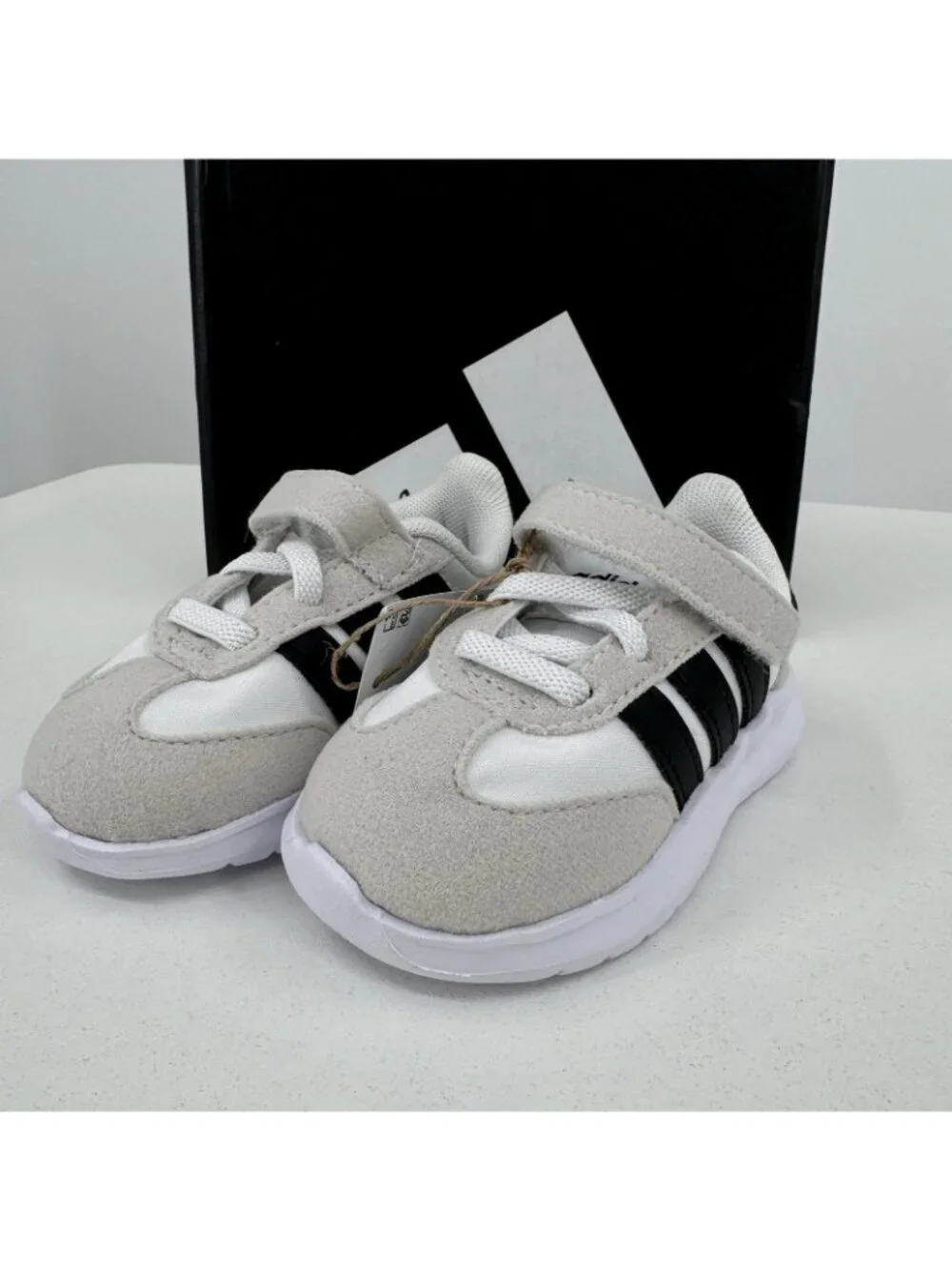 Adidas Infant Girl's Run 70s 2.0 Running Shoes Hook & Loop size 5K White/Black